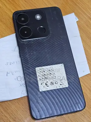 Infinix Smart 7 Plus 64 GB Black