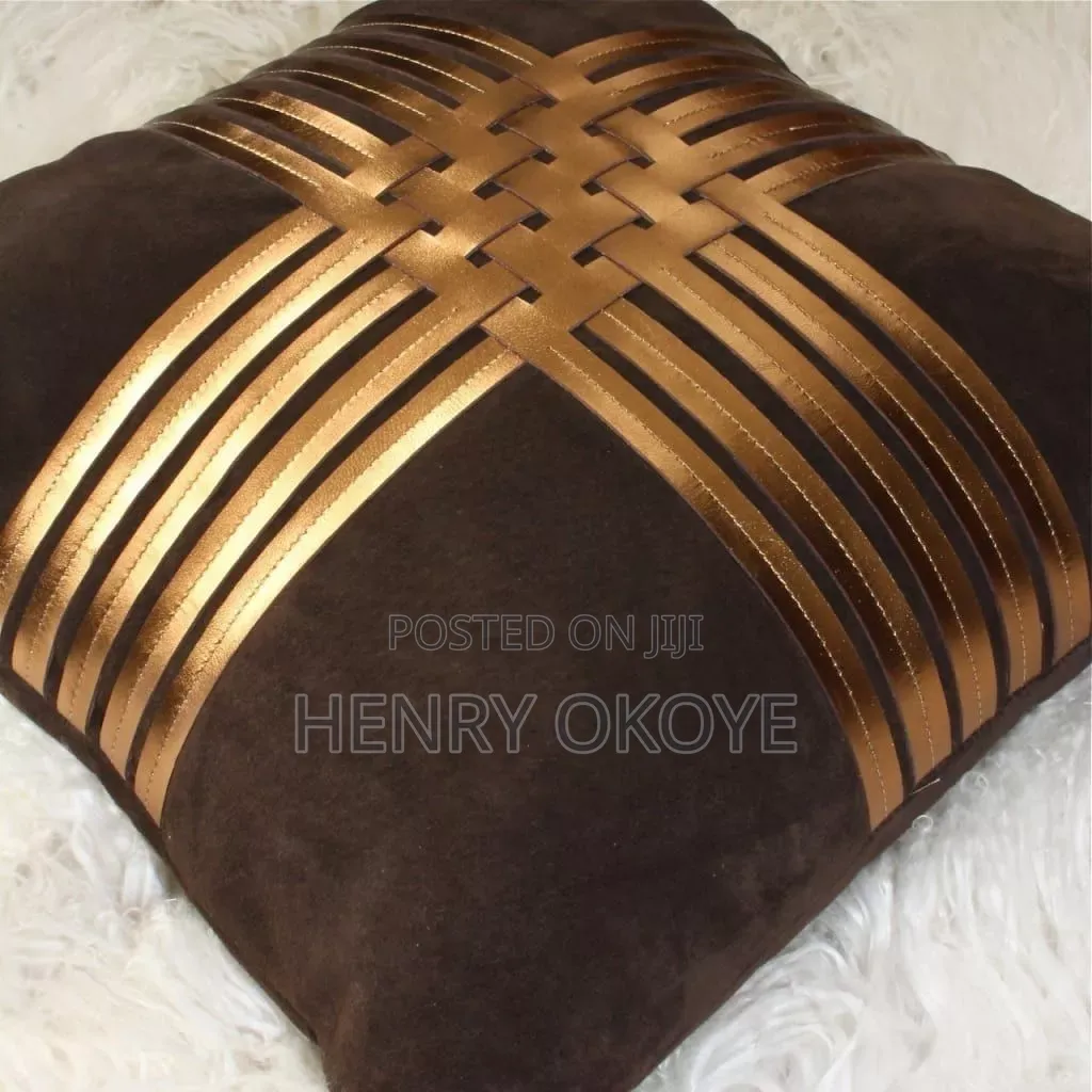 Hwyd Pillows
