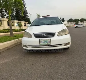 Toyota Corolla 2005 White