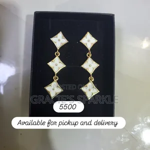 Zirconia Earing