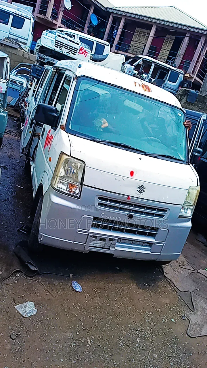 Suzuki Every 2004 White
