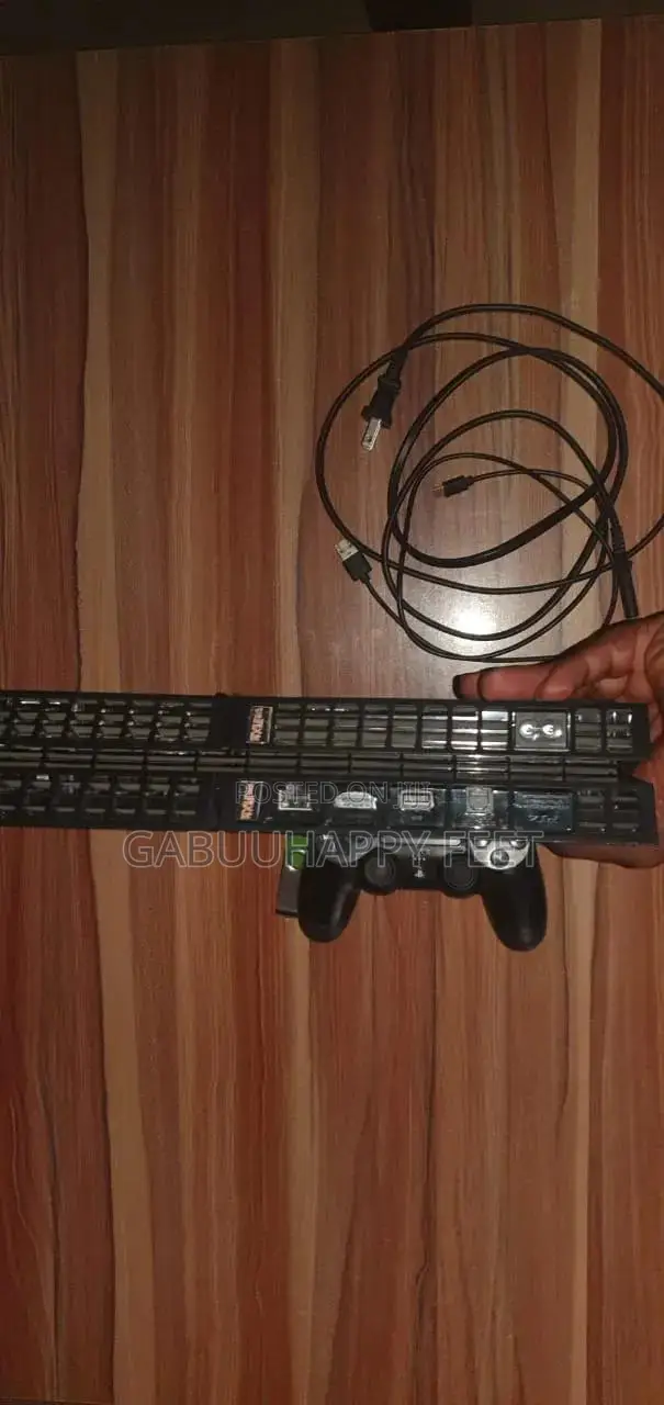 Play Station 4:Hacked 500gb Ps4