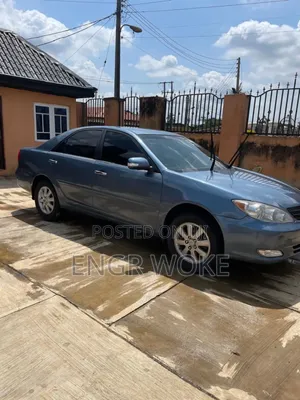 Toyota Camry XLE 4dr Sedan (2.4L 4cyl 4A) 2004 Blue