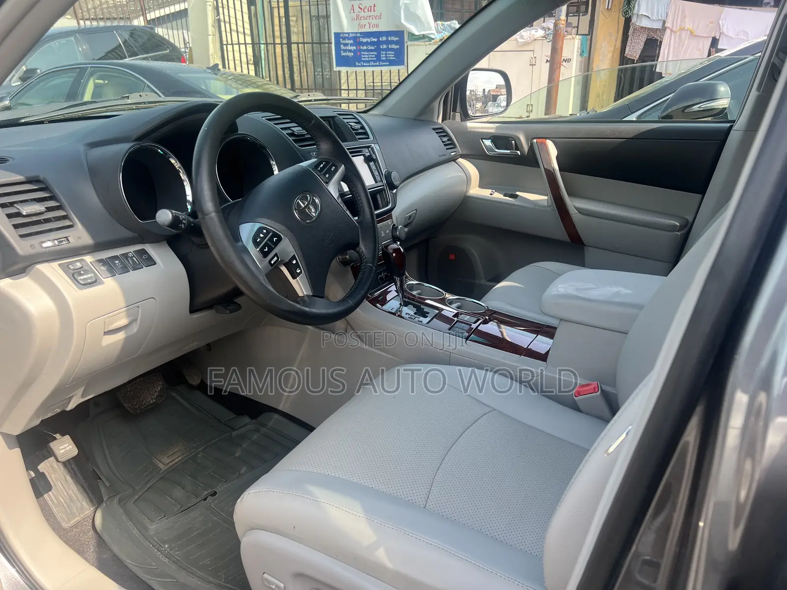 Toyota Highlander Limited 3.5l 4WD 2013 Gray