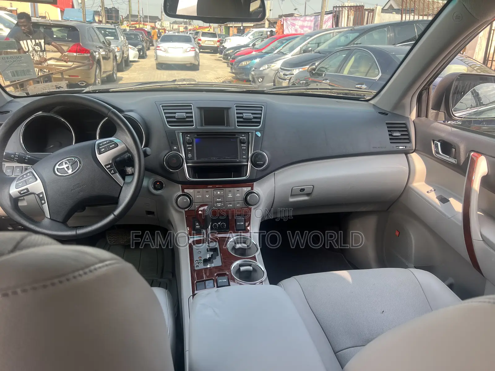Toyota Highlander Limited 3.5l 4WD 2013 Gray