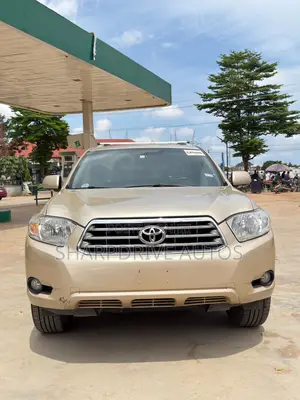 Toyota Highlander Limited 2010 Gold
