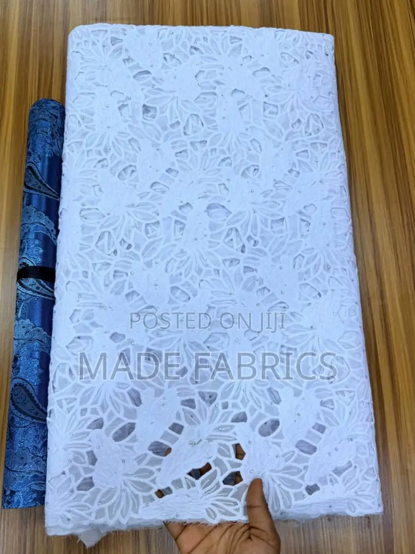 White Guipurecord Lace