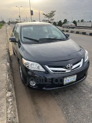 Toyota Corolla XLE 4dr Sedan (1.8L 4cyl 4A) 2010 Black