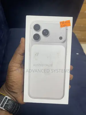 New Apple iPhone 17 Pro Max 1 TB Silver