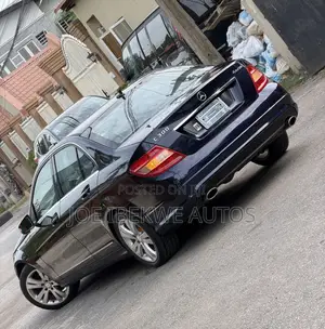 Mercedes-Benz C300 Luxury 4Matic Sedan AWD (3.0L 6cyl 7A) 2011 Blue