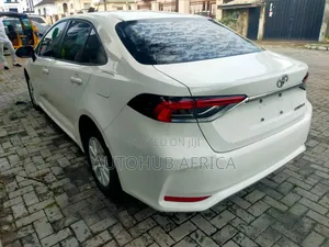 Toyota Corolla 2020 White