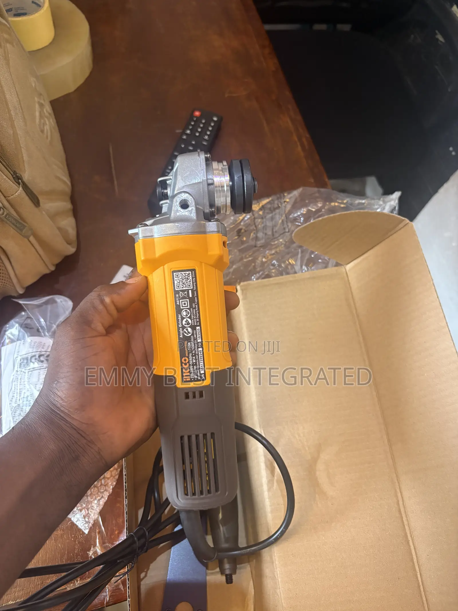 Ingco 710w Angle Grinder