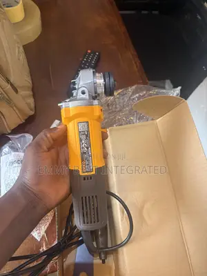 Ingco 710w Angle Grinder