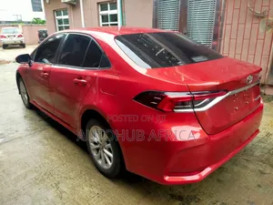 Toyota Corolla 2021 Red