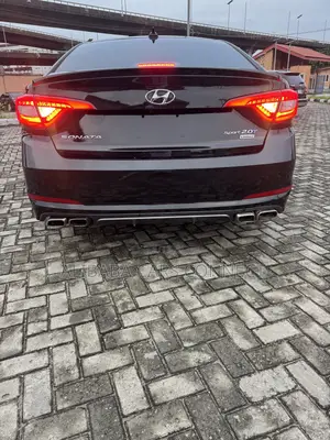 Hyundai Sonata Sport 2.0T 4dr Sedan (2.0L 4cyl Turbo 6A) 2015 Black