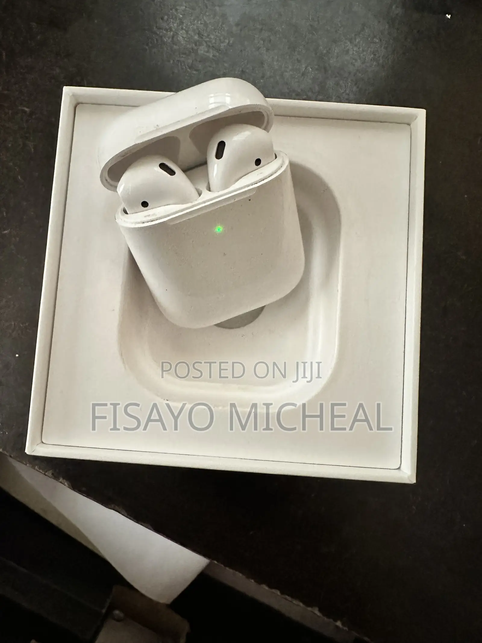 Original Apple Airpors 2