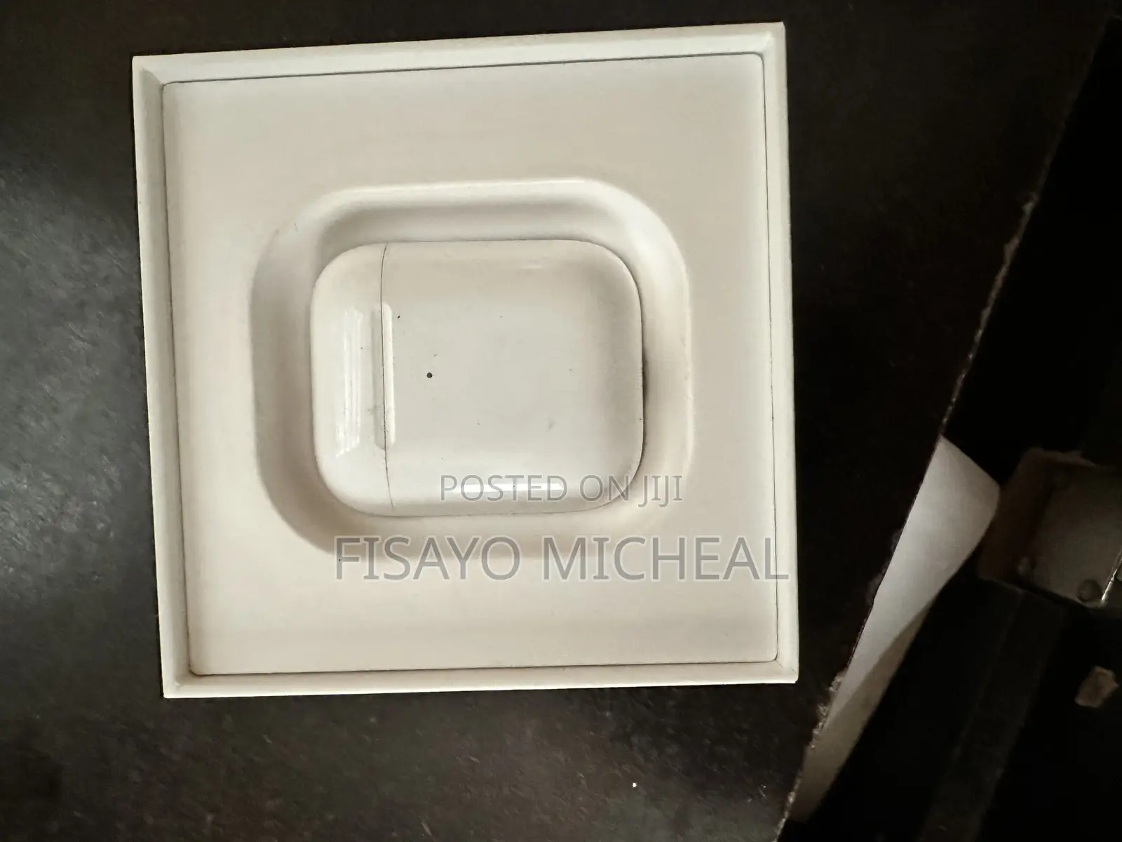Original Apple Airpors 2