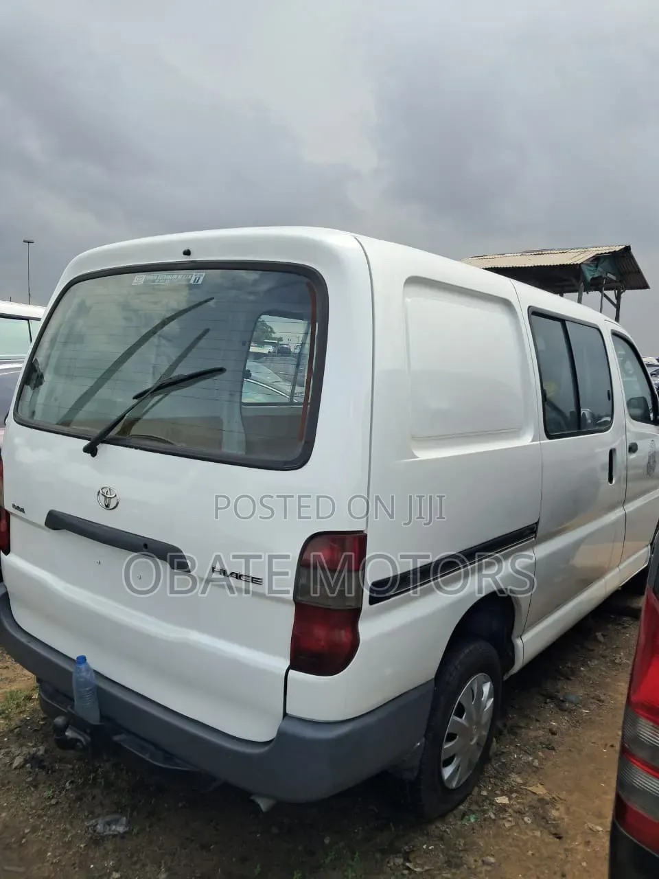 Toyota HiAce 2010 White