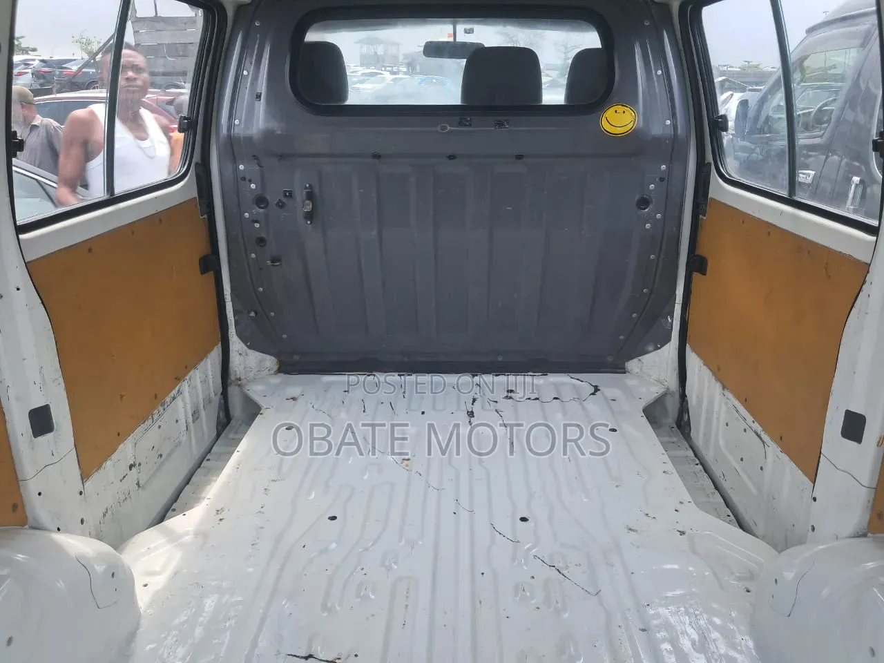 Toyota HiAce 2010 White