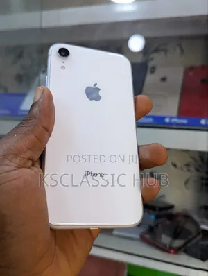 Apple iPhone XR 64 GB White