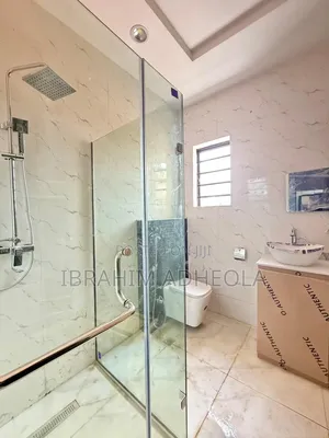 5bdrm Duplex in Magodo Gra Phase1 for sale
