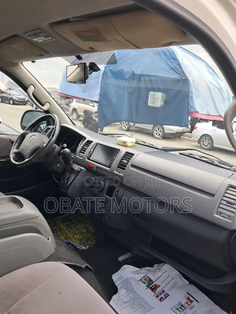 Toyota Regius 2015 White