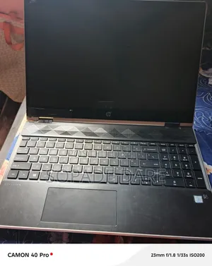 Laptop HP Pavilion x360 8GB Intel Core i5 HDD 1T