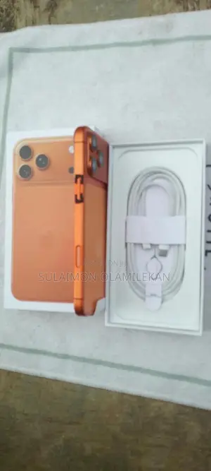 New Apple iPhone 17 Pro Max 1 TB Orange