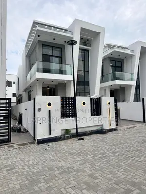 5bdrm Duplex in Orchid Estate, Chevron for sale