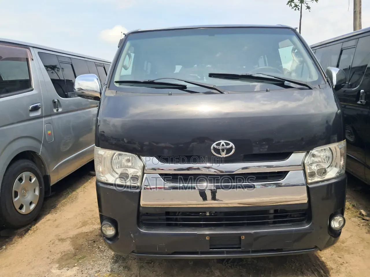 Toyota HiAce 2016 Grey