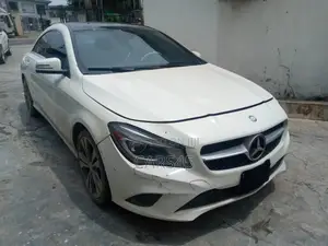 Mercedes-Benz C-Class 2016 White