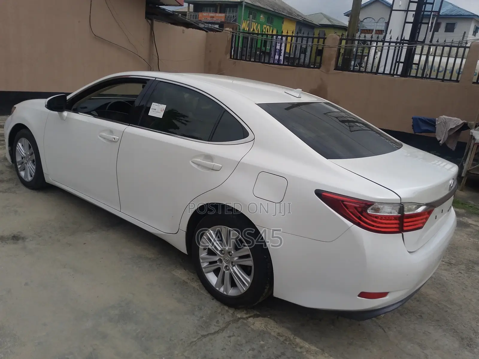 Lexus ES 2013 White