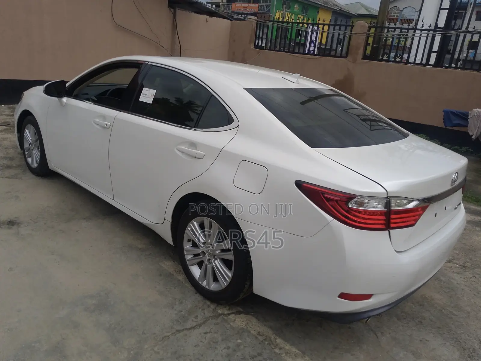 Lexus ES 2013 White