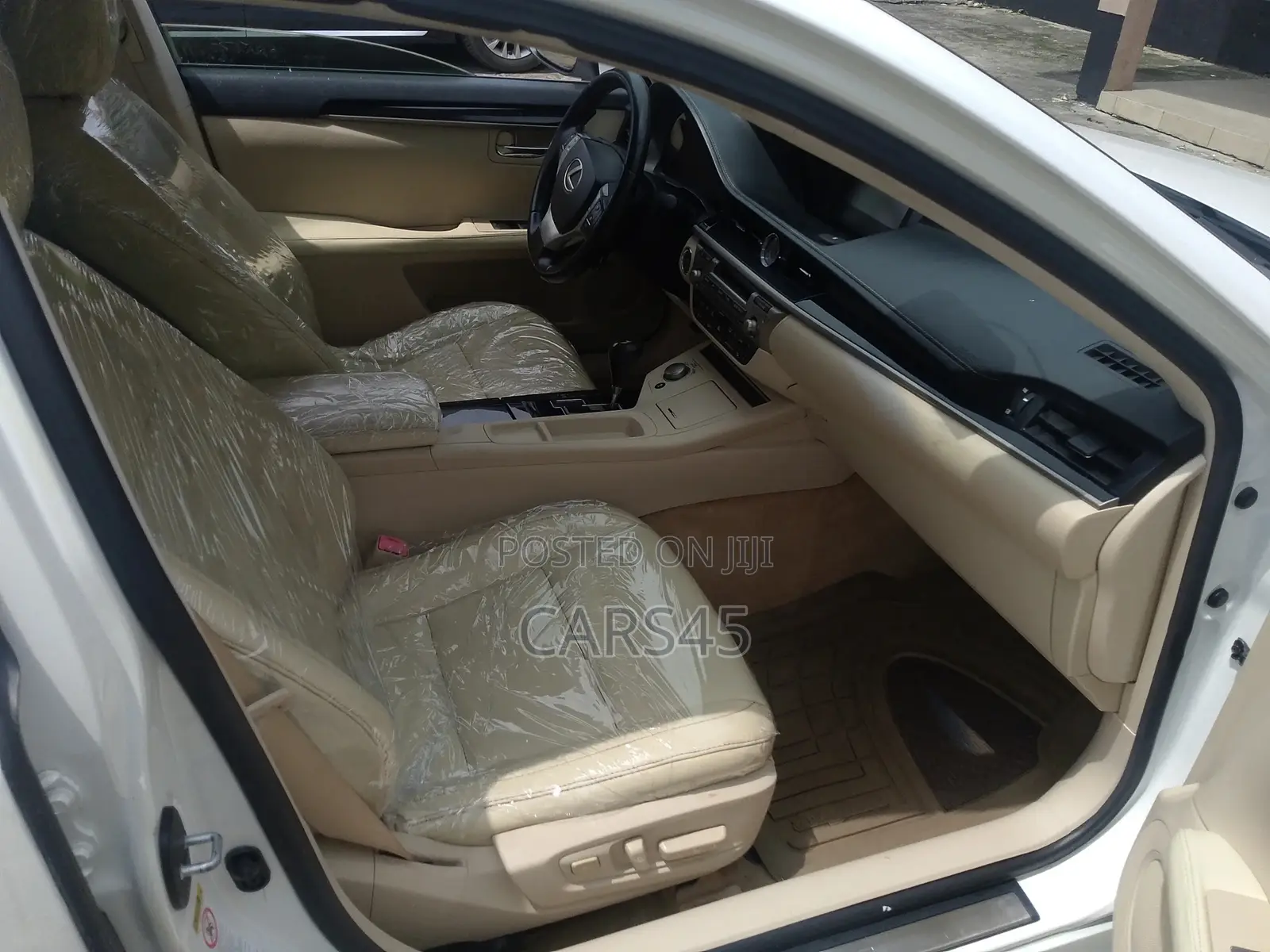 Lexus ES 2013 White