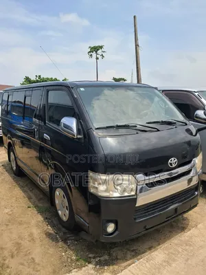 Toyota HiAce 2015 Black