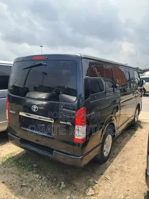Toyota HiAce 2015 Black