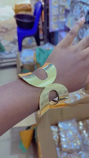 Chunky Bangles