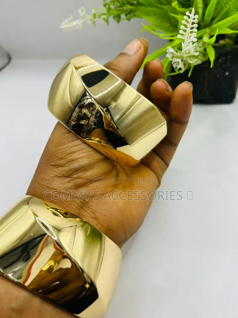 Chunky Bangles