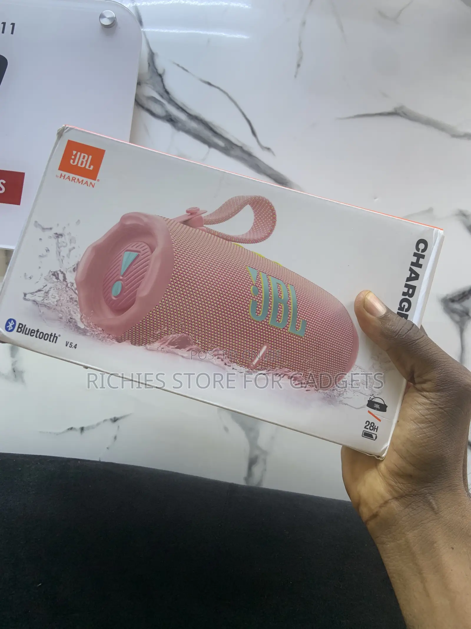 JBL Charge 6