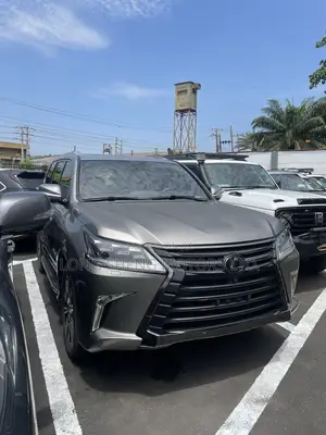 Lexus LX 2018 Gray