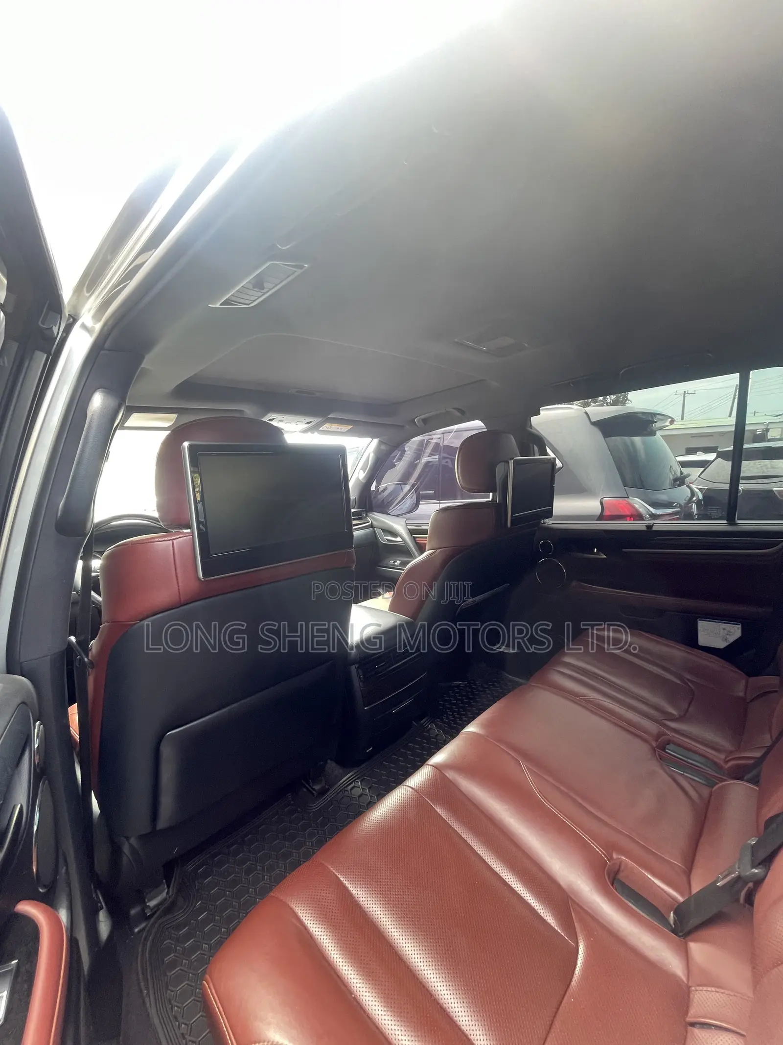 Lexus LX 2018 Gray