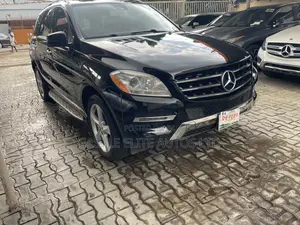Mercedes-Benz M Class ML350 4MATIC 4dr SUV AWD (3.5L 6cyl 7A) 2014
