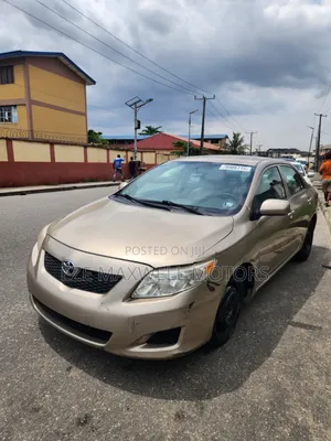Toyota Corolla 2010 Gold