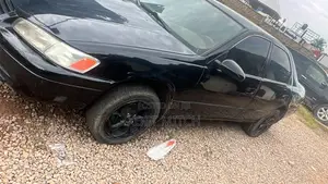 Toyota Camry 2000 Black