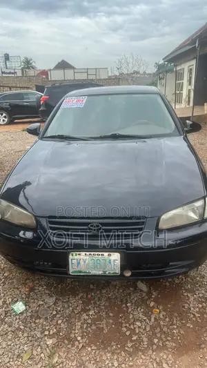 Toyota Camry 2000 Black