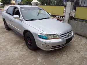 Honda Accord 2002 Silver
