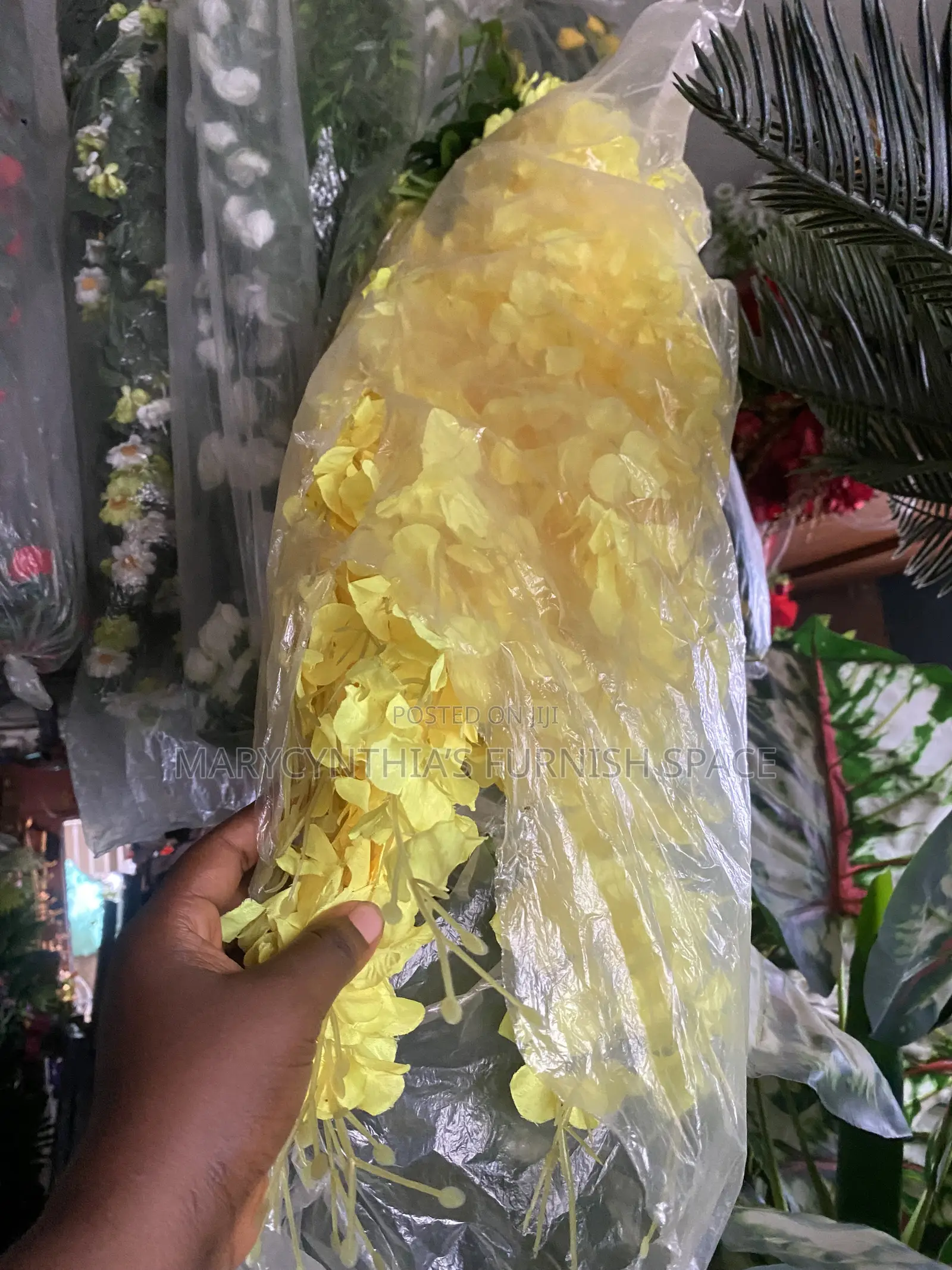 Drop-Down Flowers – Elegant Event Home Decoration