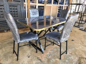 Dinning Table With 4 Chairs
