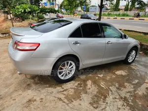 Toyota Camry 2010 Silver