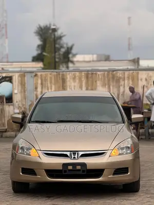 Honda Accord 2007 Gold